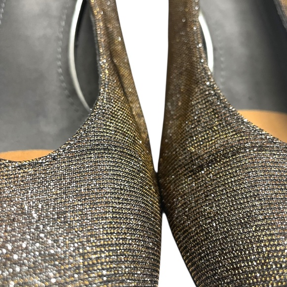 Stuart Weitzman Gold Glitter Metallic Round Toe Pumps Size 9.5M Party WeddingEUC - Picture 12 of 13